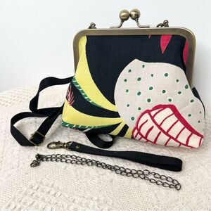 Mercedes Sherwood Kisslock Clutch Crossbody Tropical Floral